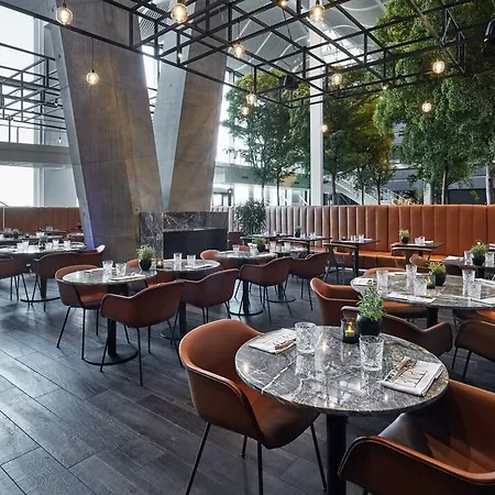 Ξενοδοχείο Crowne Plaza Towers By Ihg 4*