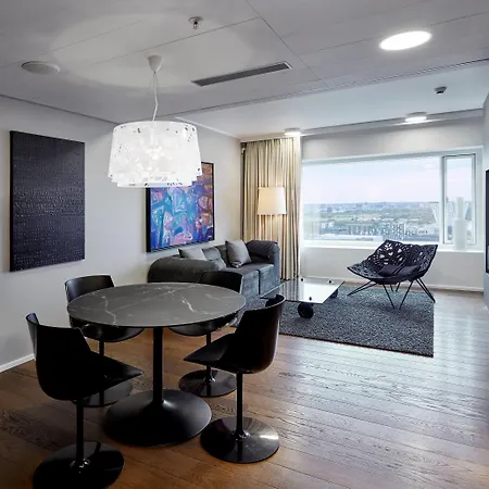 Hotel Crowne Plaza Towers By Ihg