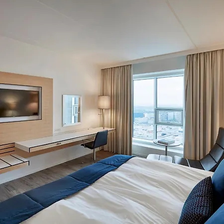 Otel Crowne Plaza Towers By Ihg 4*