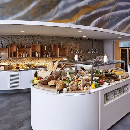 Crowne Plaza Towers By Ihg Hotel