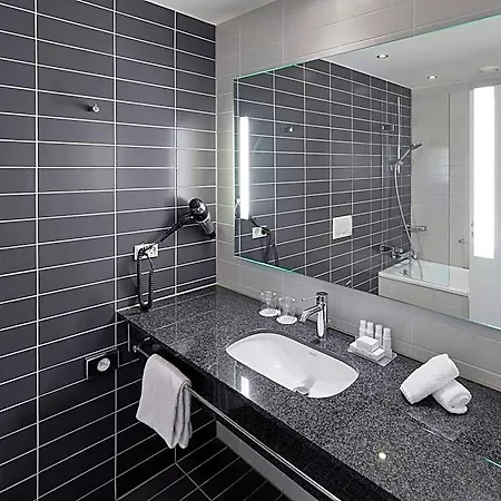 Hotel Crowne Plaza Towers By Ihg