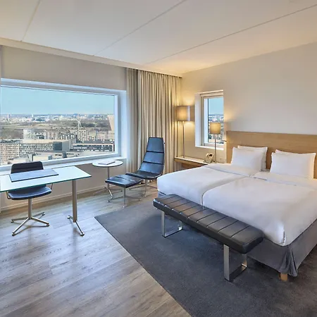 Crowne Plaza Towers By Ihg 4*