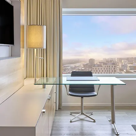 Crowne Plaza Towers By Ihg Hotell
