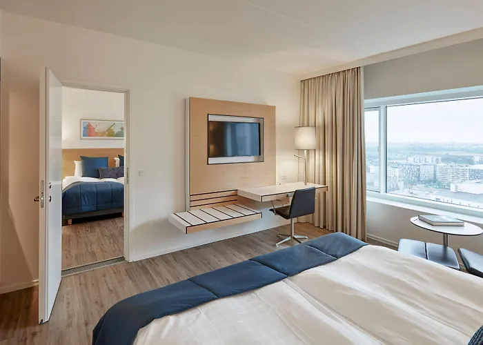 Hotell Crowne Plaza Towers By Ihg 4*