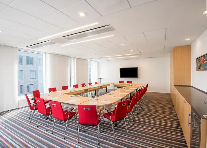 Crowne Plaza Towers By Ihg