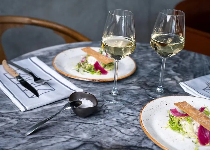 Crowne Plaza Towers By Ihg Hotel 4*