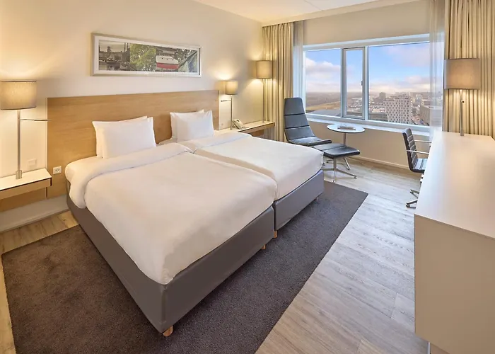 Hotel Crowne Plaza Towers By Ihg 4*