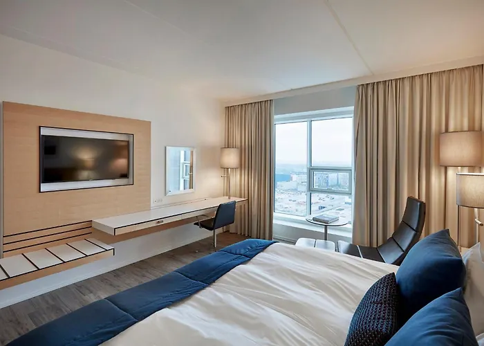 Hotel Crowne Plaza Towers By Ihg 4*