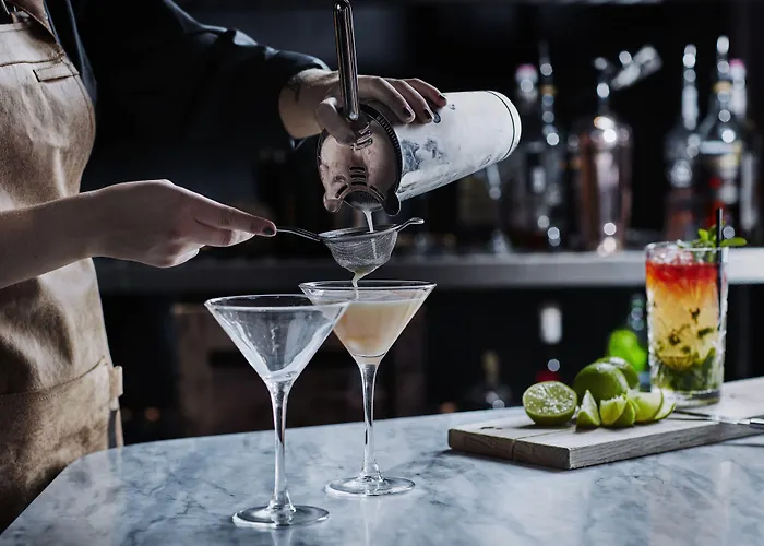 Crowne Plaza Towers By Ihg Hotel 4*