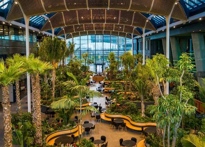 Hotel Crowne Plaza Towers By Ihg 4*