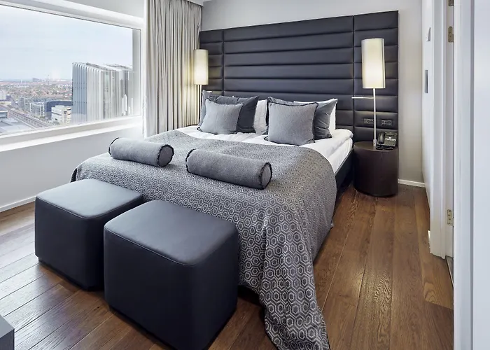 Hotel Crowne Plaza Towers By Ihg 4*