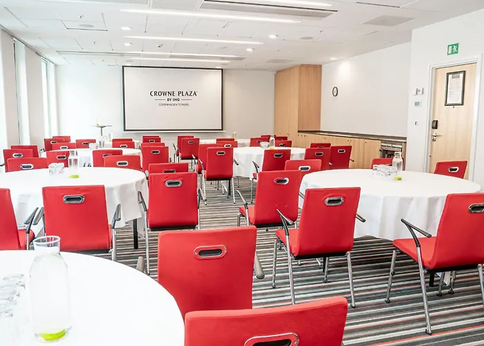 Crowne Plaza Towers By Ihg Hotel 4*