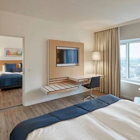 Szálloda Crowne Plaza Towers By Ihg 4*