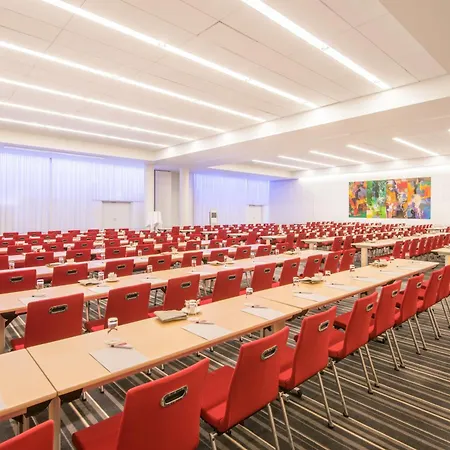 Hotel Crowne Plaza Towers By Ihg 4*