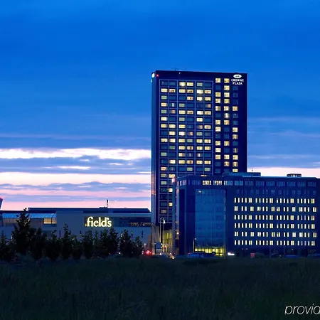 Crowne Plaza Towers By Ihg 4*
